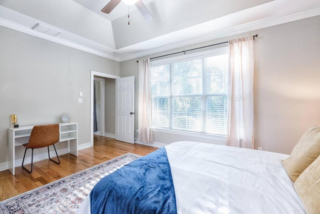Photo of Bedroom in Tallahassee
