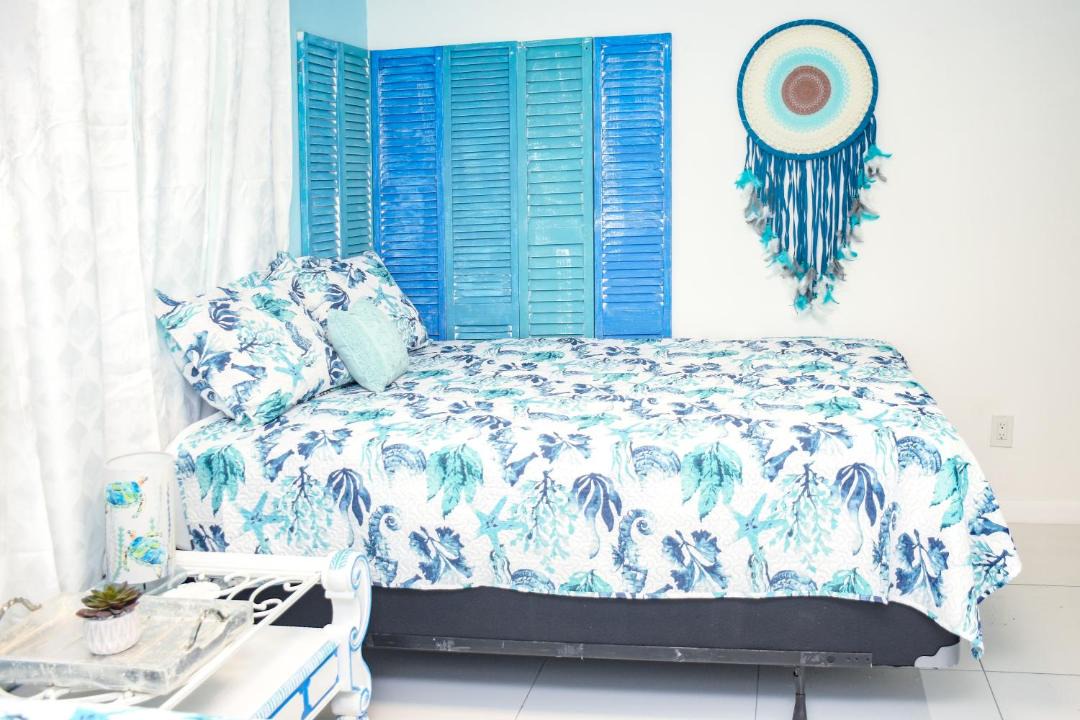 Photo of Bedroom in Hialeah