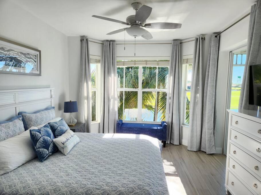 Photo of Bedroom in Naples