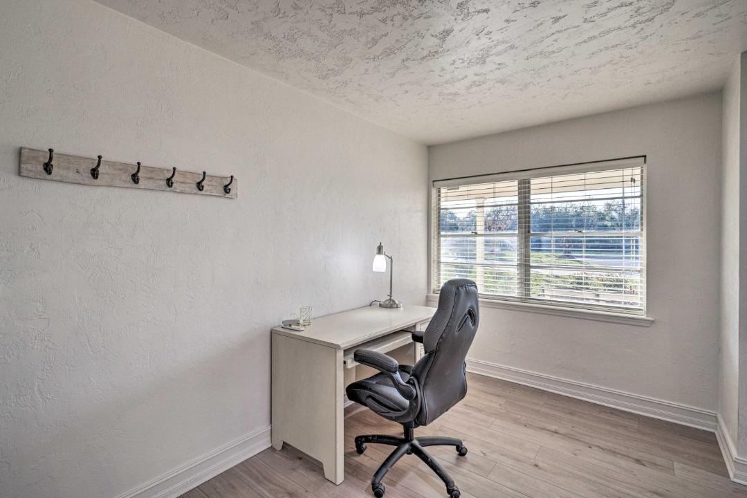 Photo of Livingroom in Gainesville