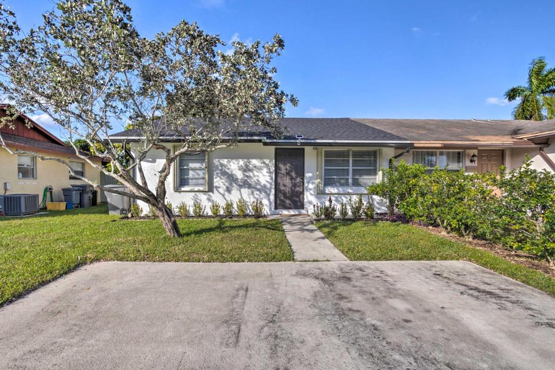 Photo of Buildings in BallenIsles