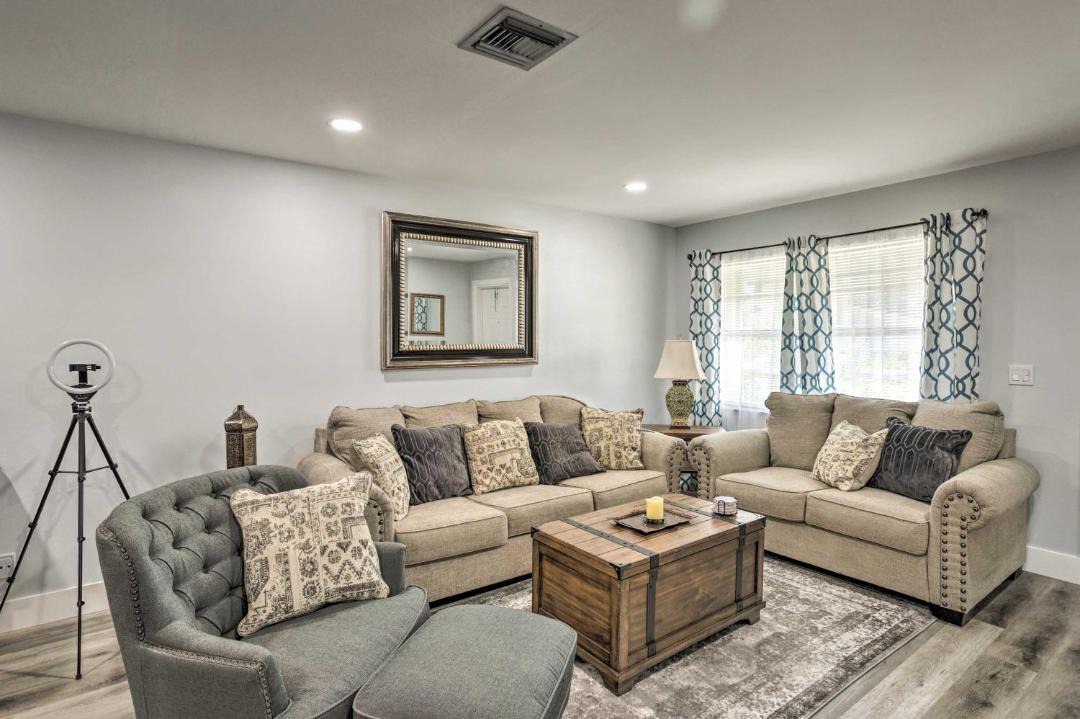 Photo of Livingroom in BallenIsles