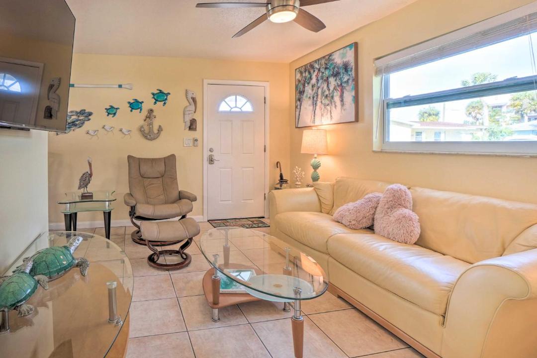 Photo of Livingroom in Downtown Dunedin