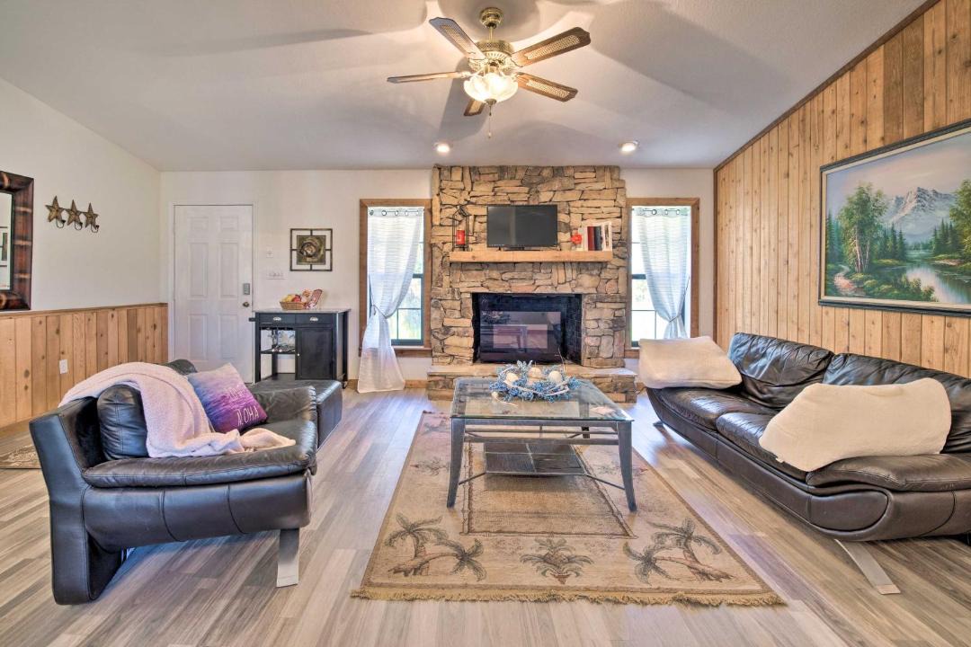 Photo of Livingroom in Fellowship