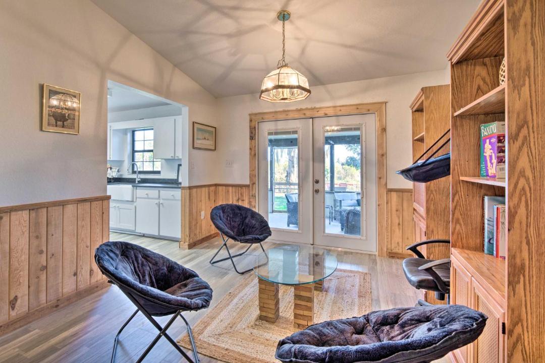 Photo of Livingroom in Fellowship