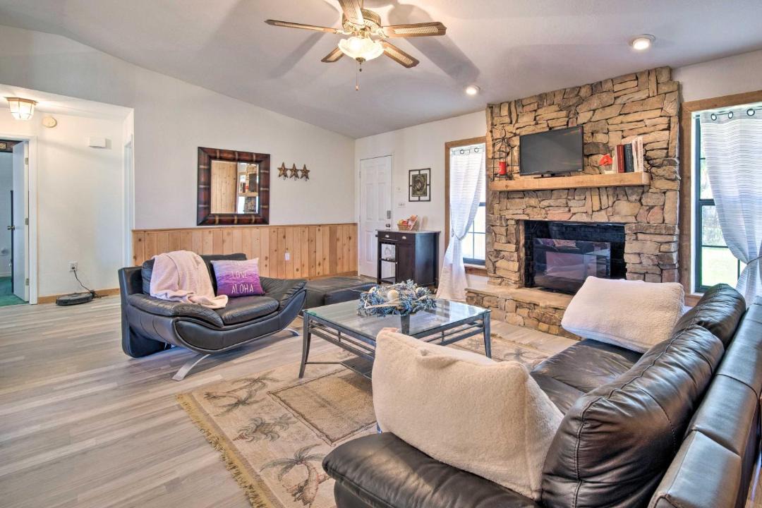 Photo of Livingroom in Fellowship