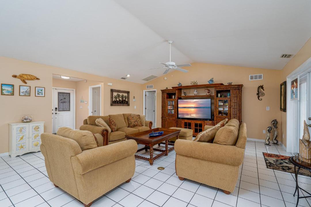 Photo of Livingroom in Iona