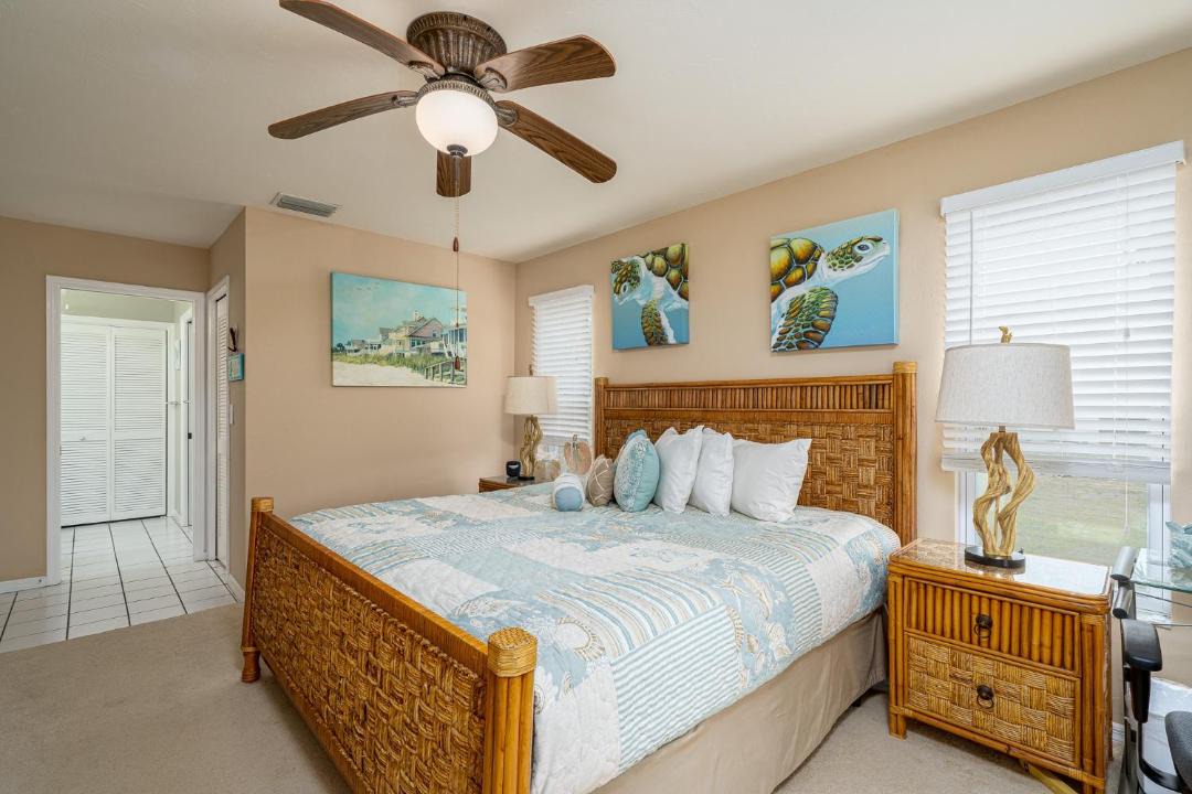Photo of Bedroom in Iona