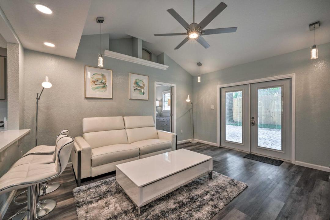 Photo of Livingroom in Plymouth