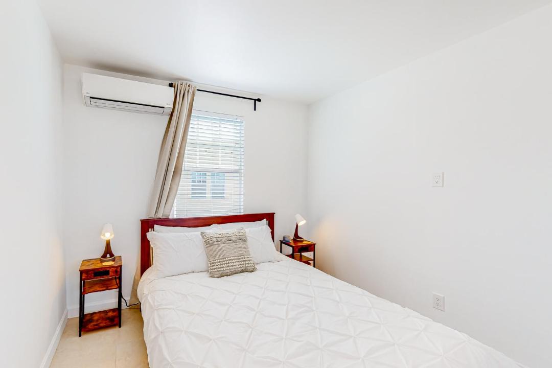 Photo of Bedroom in Flamingo Parks