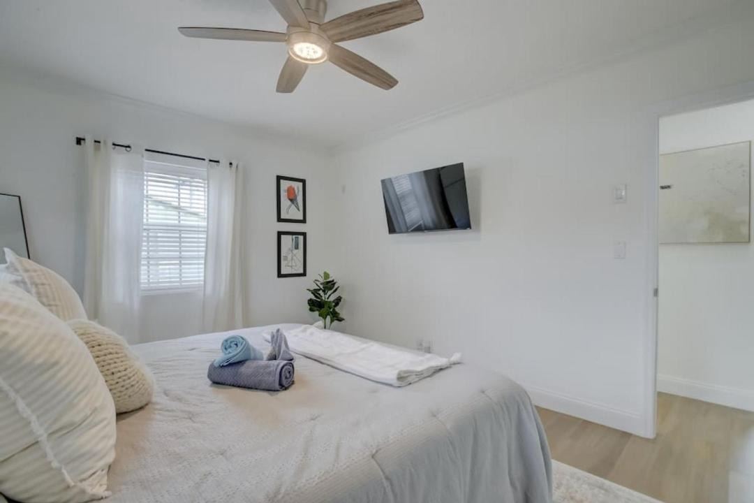 Photo of Bedroom in Citrus Isles
