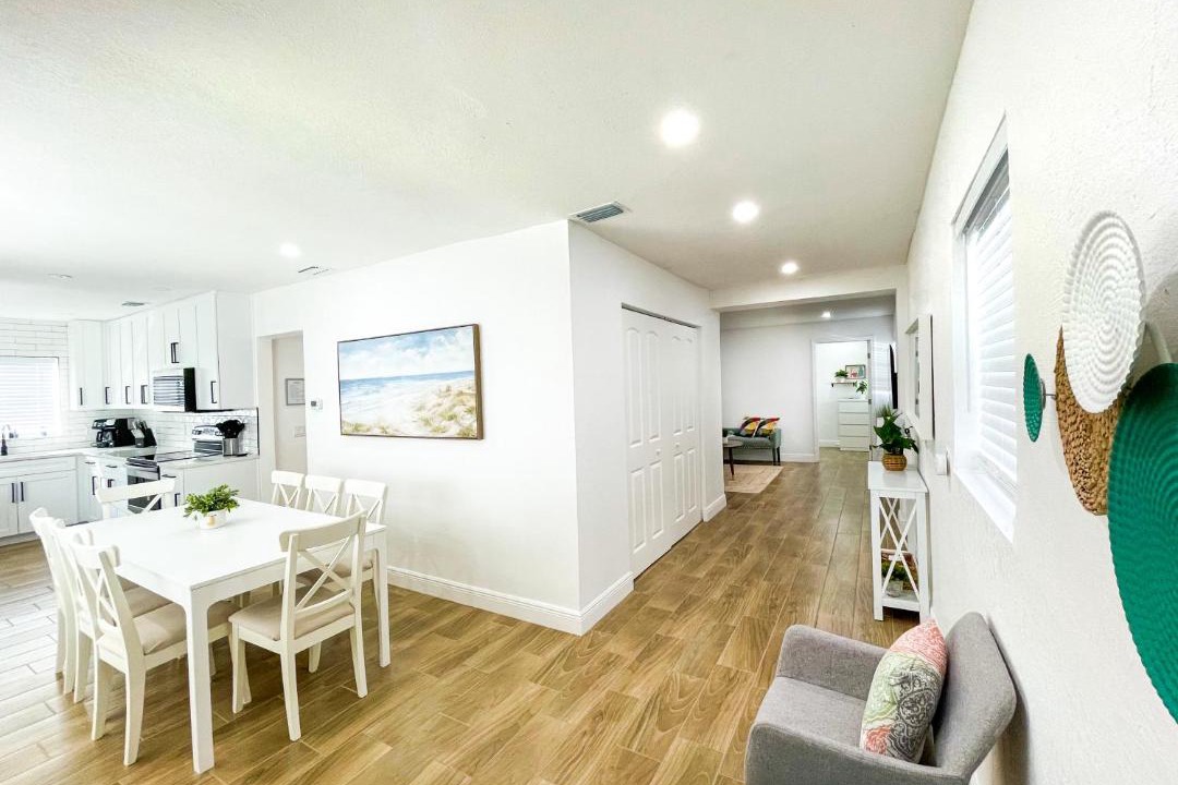 Photo of Livingroom in Port Tampa City
