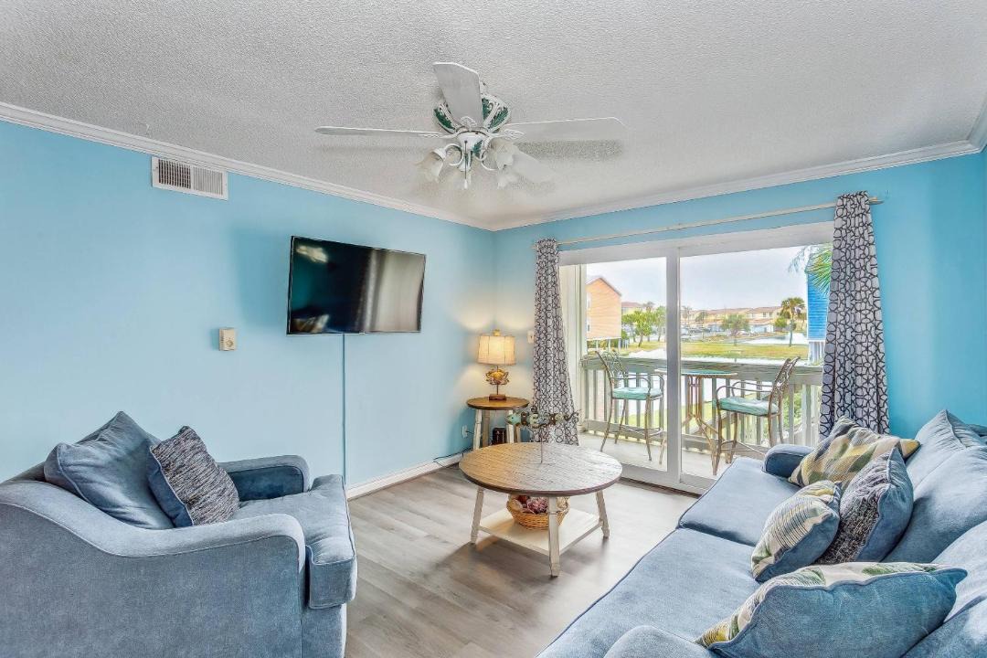 Photo of Livingroom in Pensacola Beach