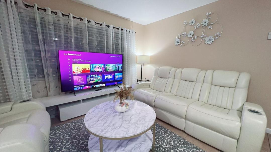 Photo of Livingroom in West Melbourne