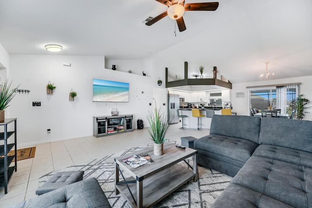 Photo of Livingroom in Trafalgar