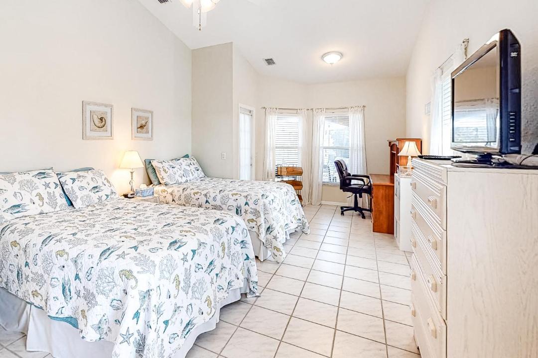Photo of Bedroom in Pelican