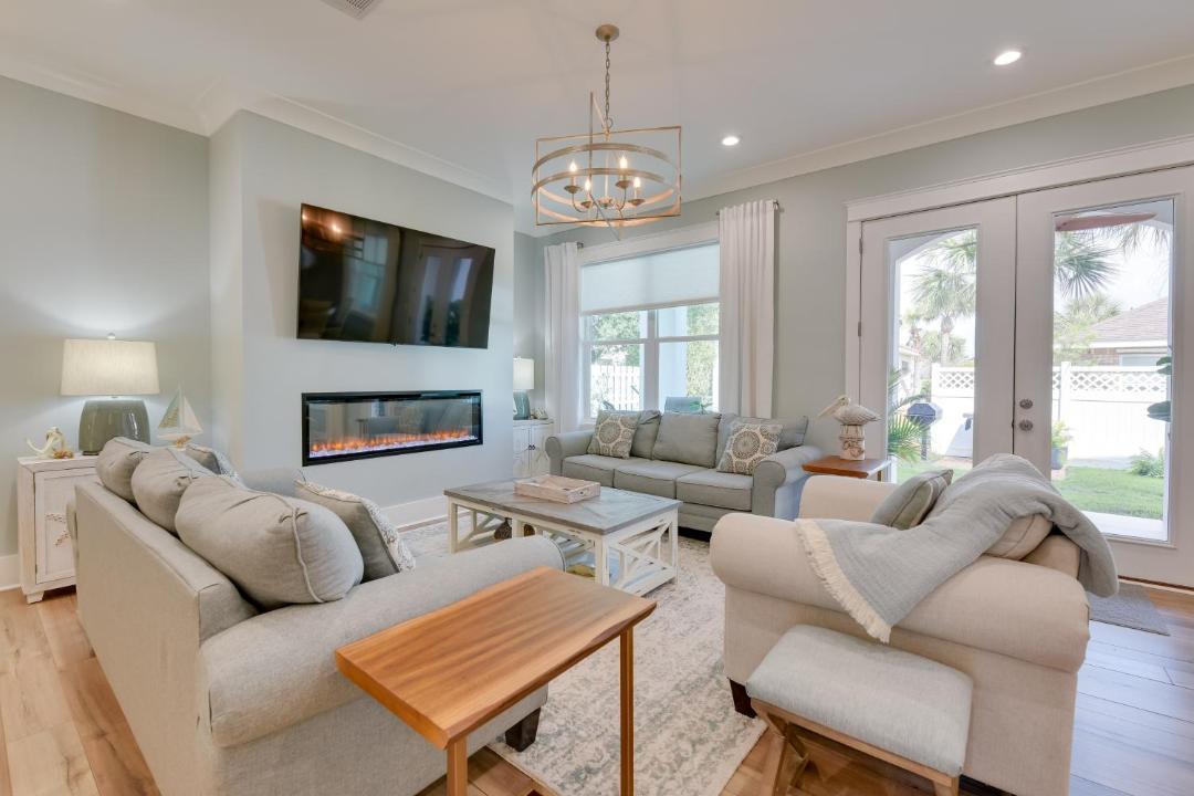 Photo of Others in Avalon Beach Estates