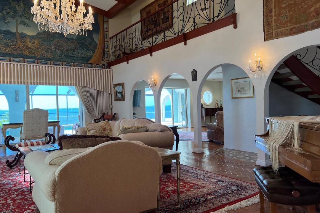 Photo of Livingroom in Bayshore Gardens
