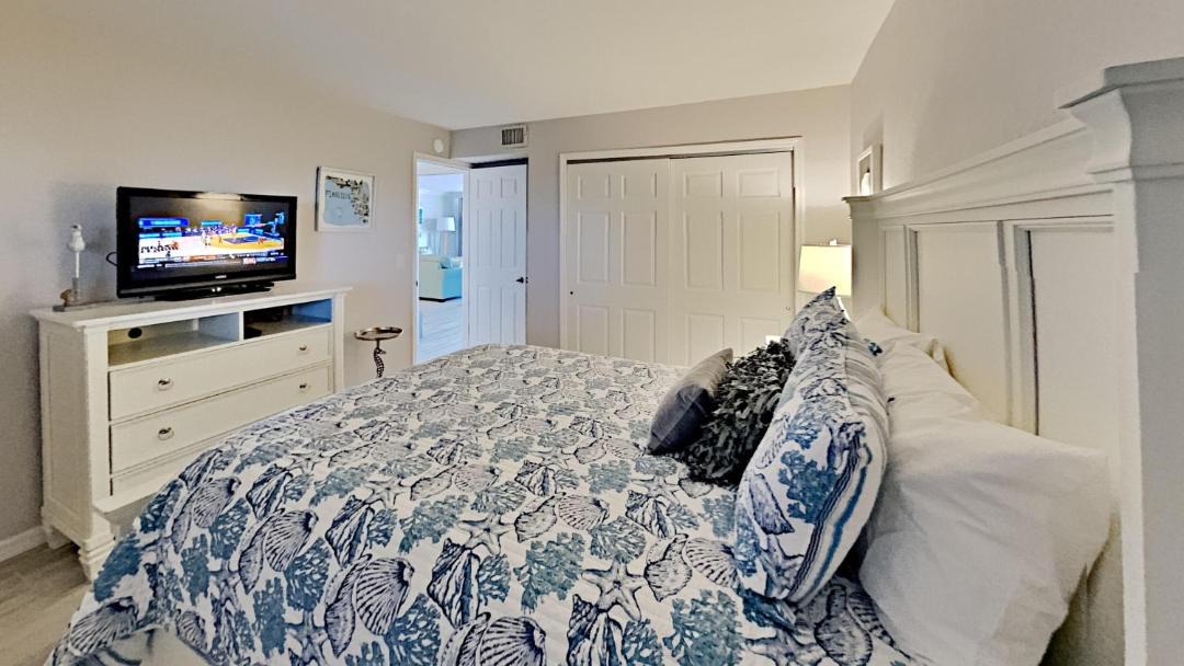 Photo of Bedroom in Punta Rassa