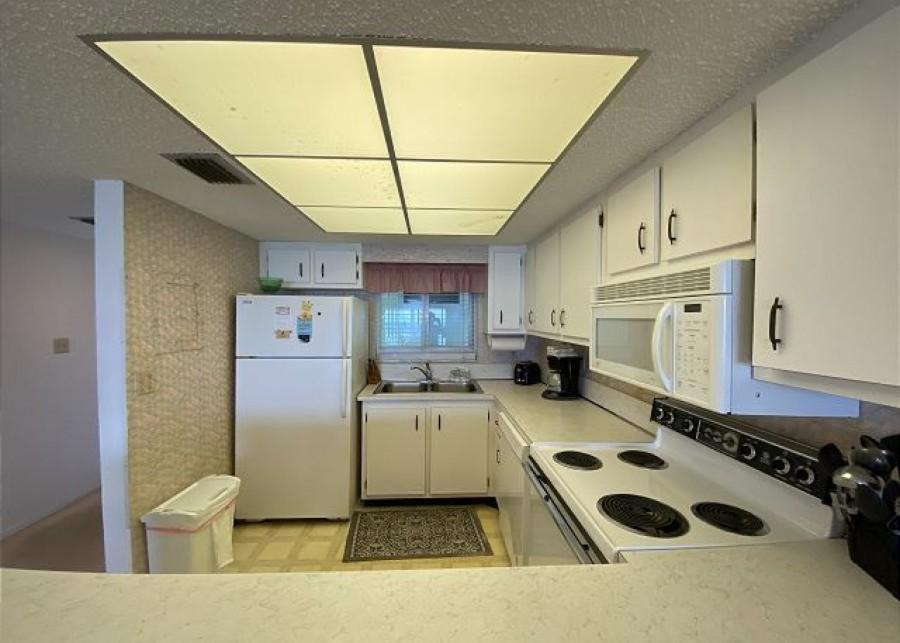 Photo of Kitchen in Mid Island