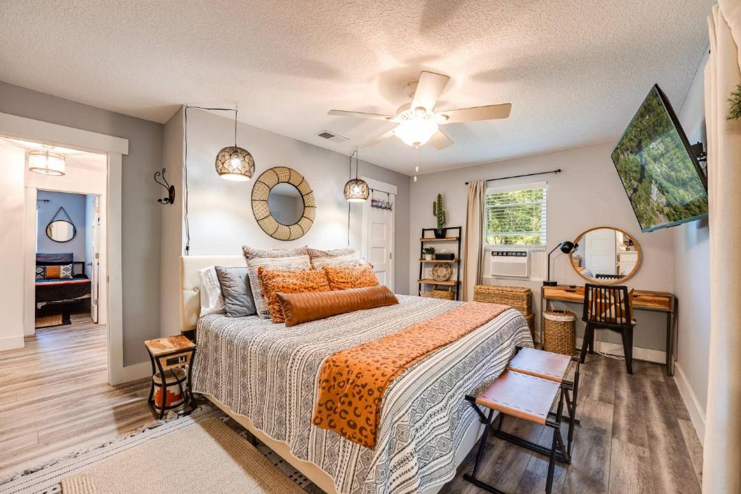 Photo of Bedroom in Middleburg