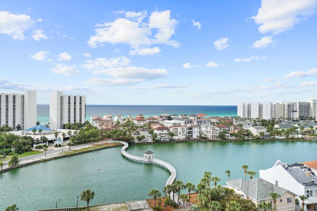Photo of Others in Destin