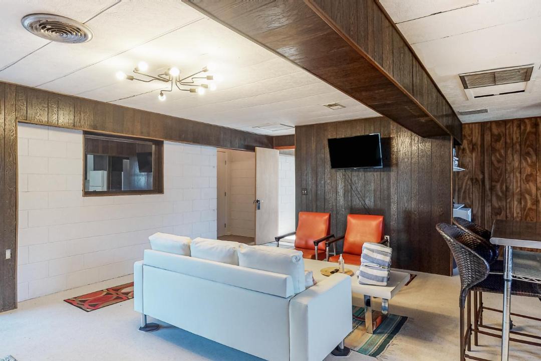 Photo of Livingroom in Carrabelle