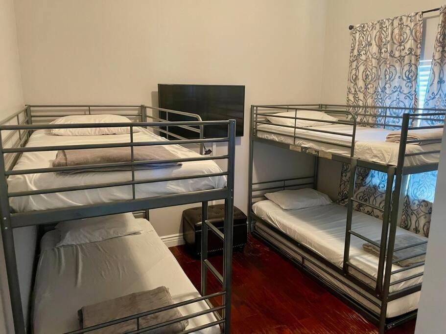 Photo of Bedroom in Lake Magdalene