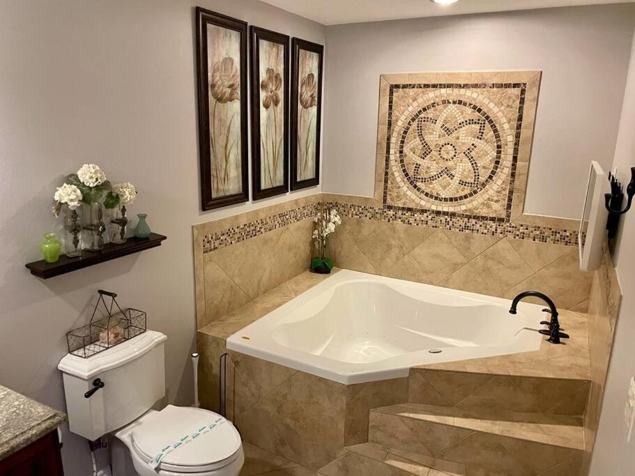 Photo of Bathroom in Lake Magdalene