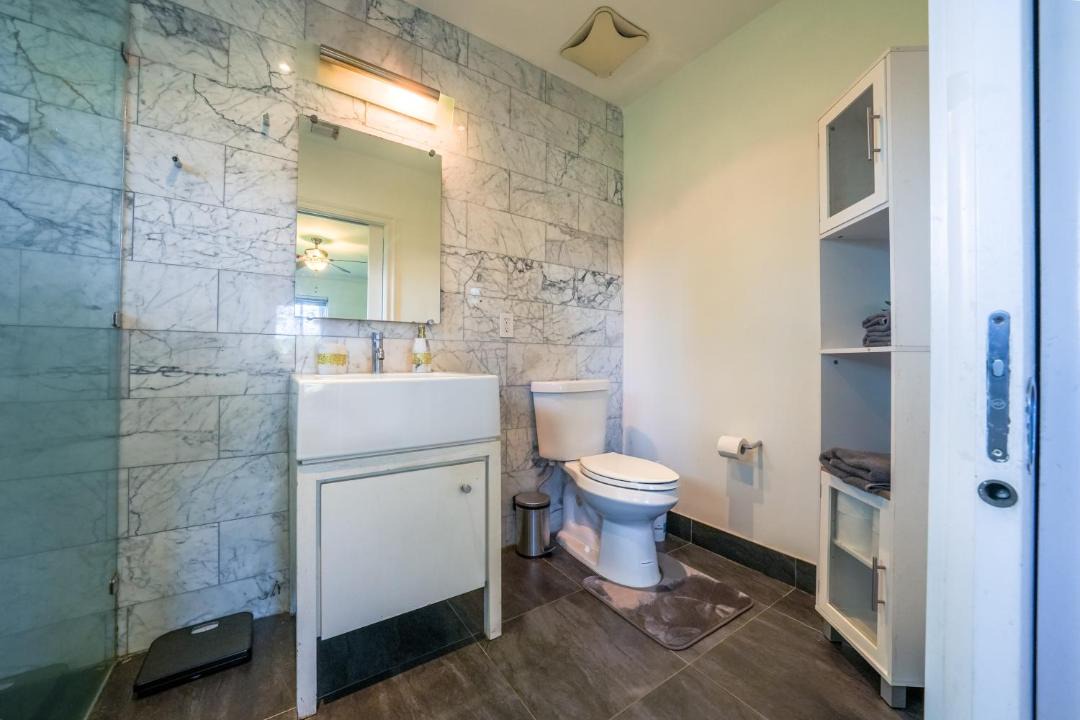 Photo of Bathroom in Highland Garden