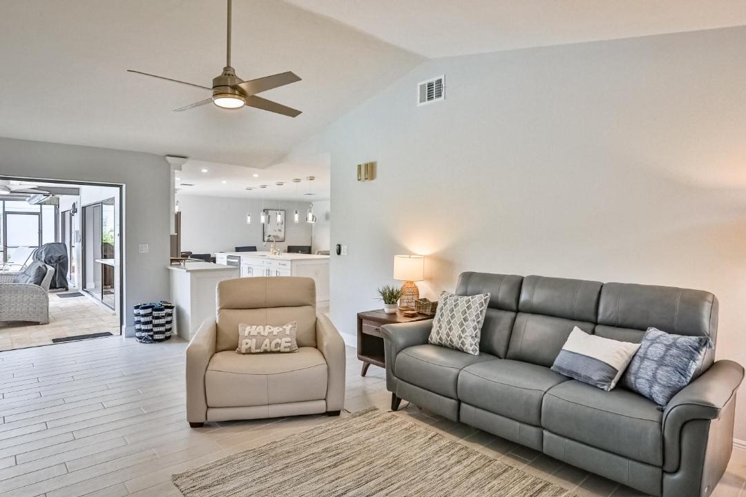 Photo of Livingroom in Bonita Springs