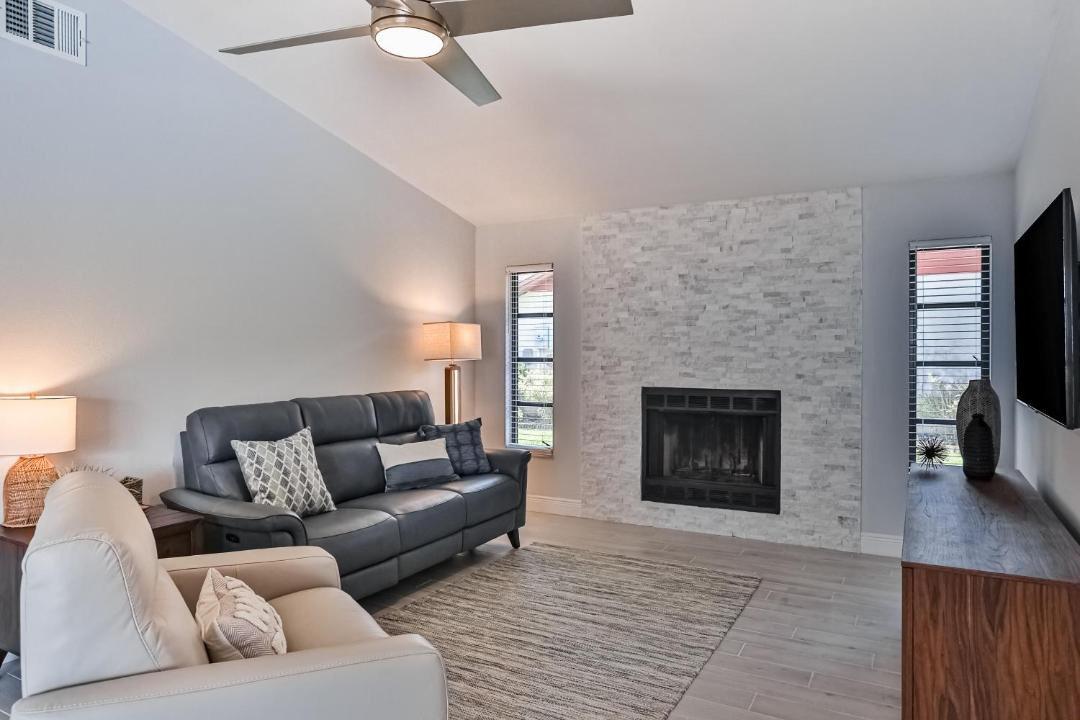 Photo of Livingroom in Bonita Springs