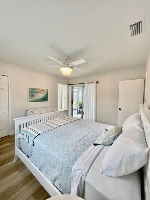 Photo of Bedroom in Deerfield Beach