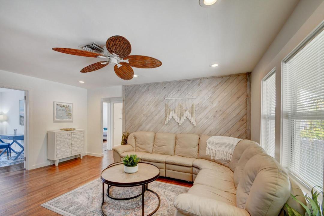 Photo of Livingroom in Lake Worth