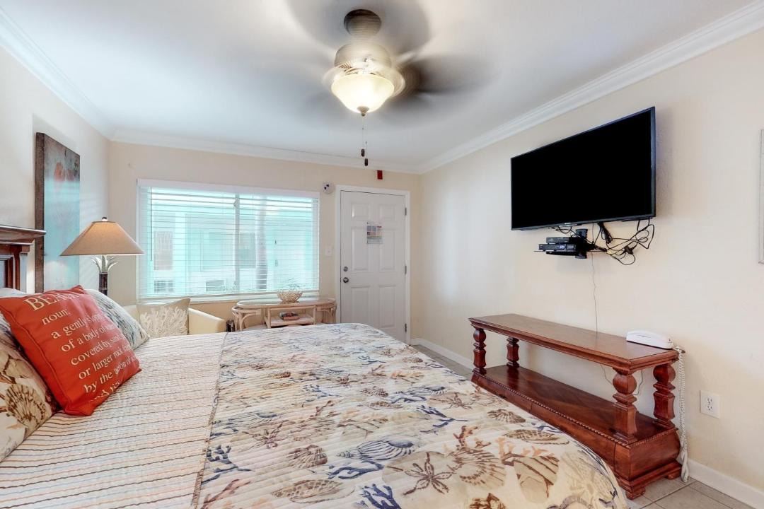 Photo of Bedroom in Pass-a-Grille Historic District