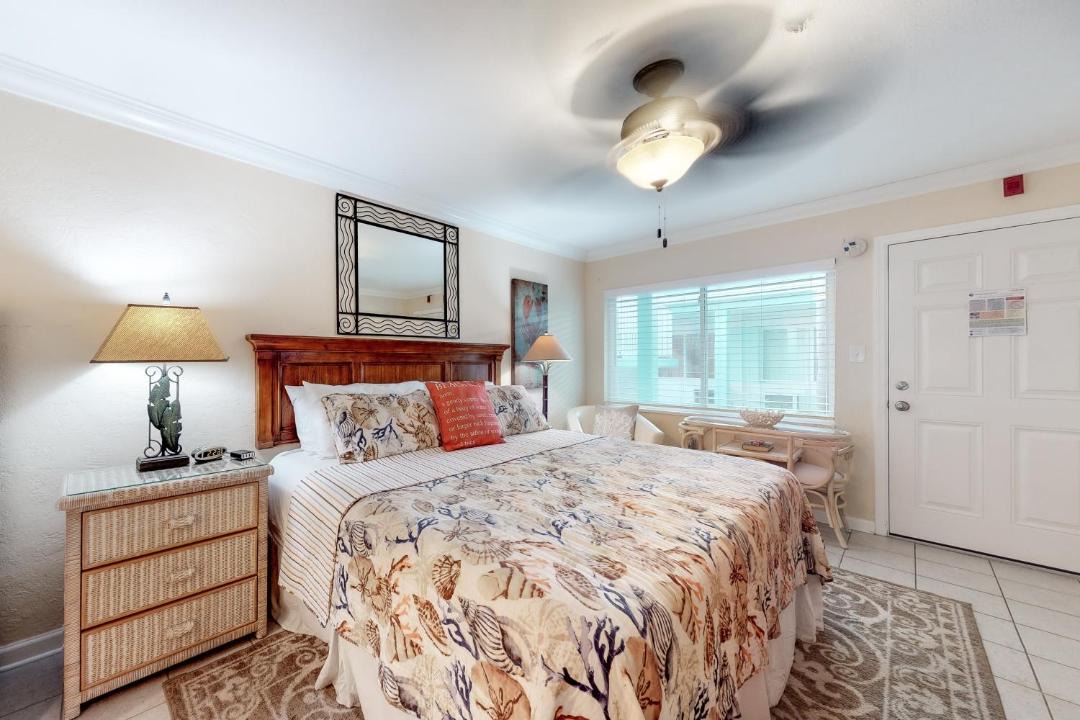 Photo of Bedroom in Pass-a-Grille Historic District