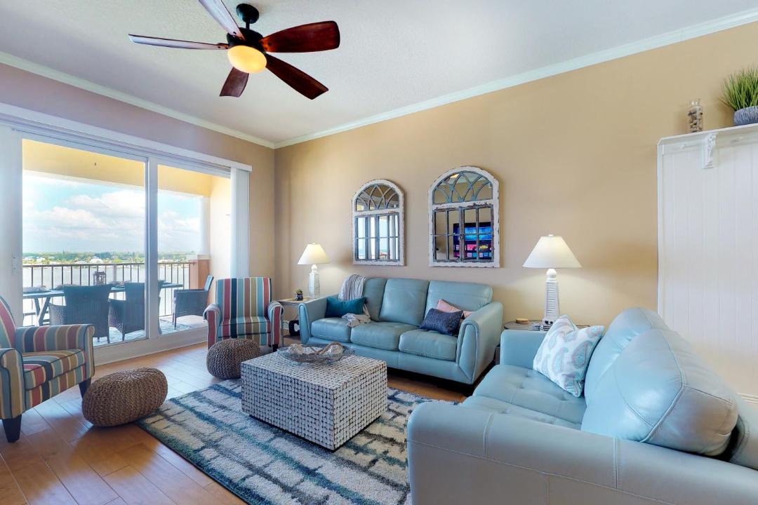 Photo of Livingroom in Redington Shores
