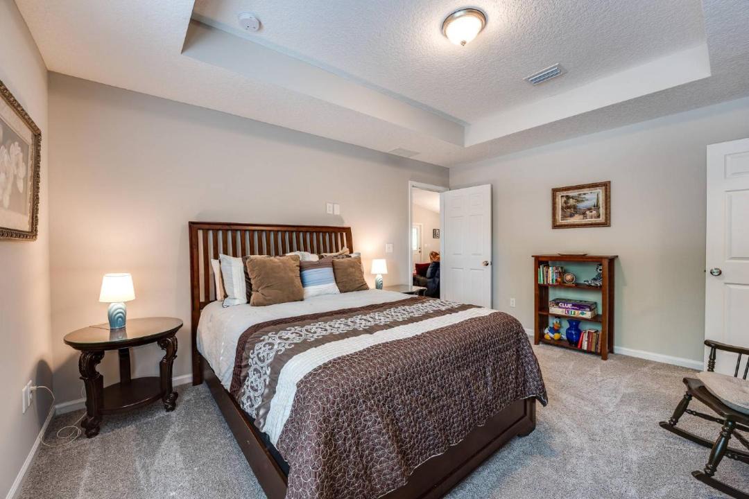 Photo of Bedroom in Lakeside