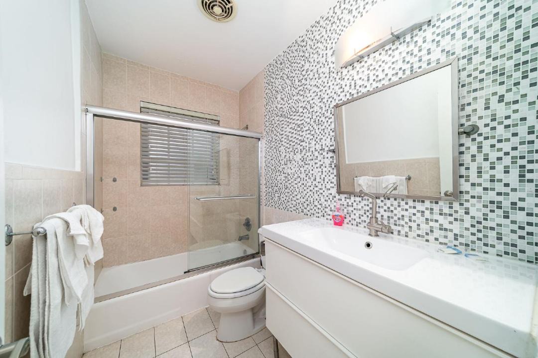 Photo of Bathroom in Ojus