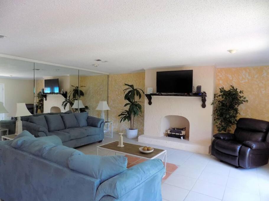 Photo of Livingroom in Northeast Pensacola