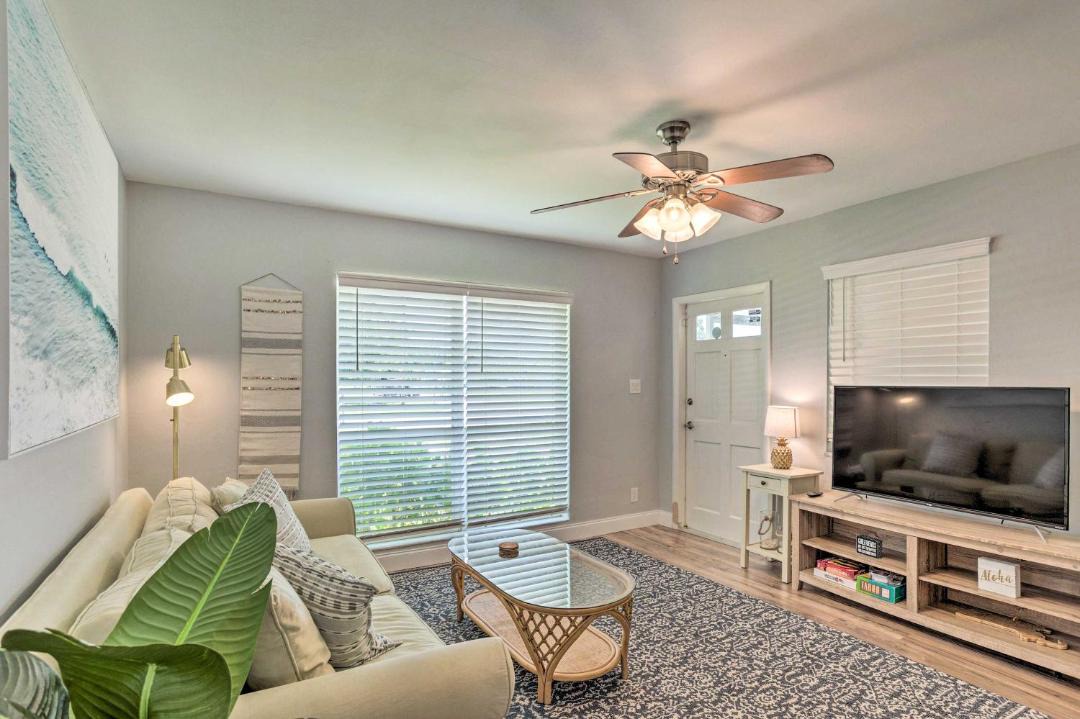 Photo of Livingroom in River Park