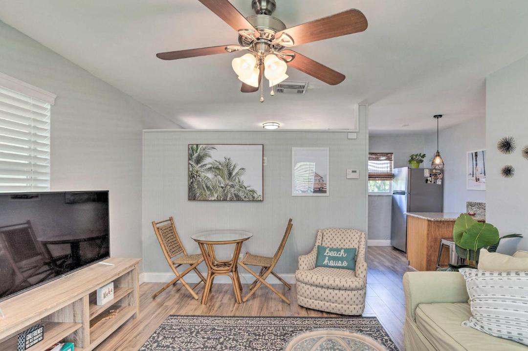 Photo of Livingroom in River Park