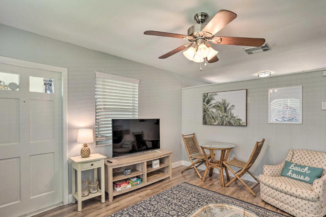 Photo of Livingroom in River Park