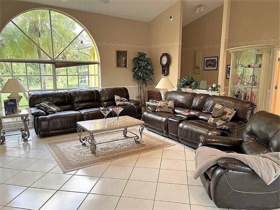Photo of Livingroom in Eisenhower