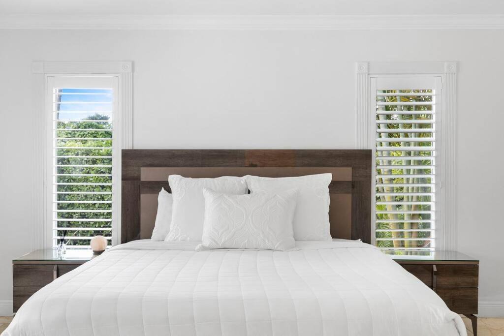 Photo of Bedroom in Ludlam