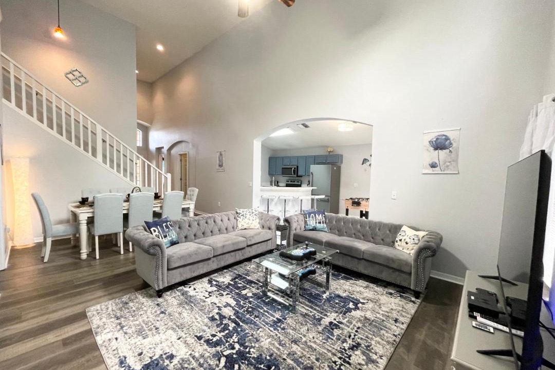Photo of Livingroom in Lake Berkley