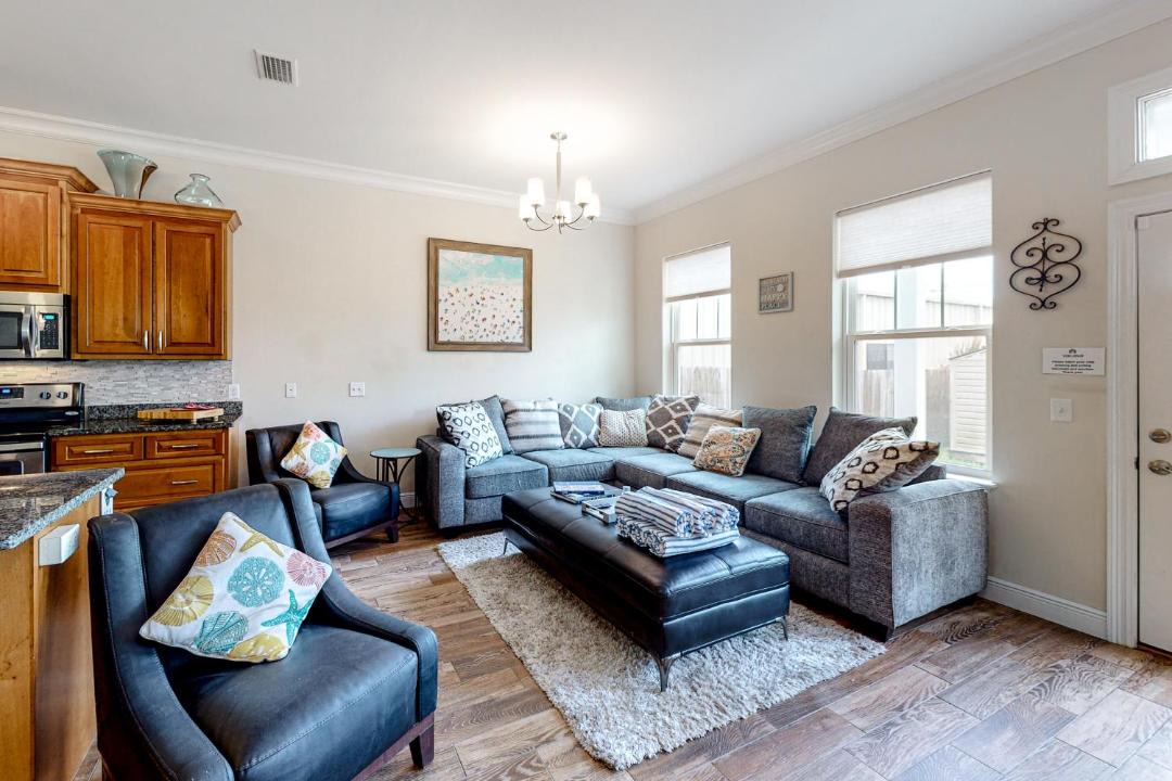 Photo of Livingroom in Crescent Beach
