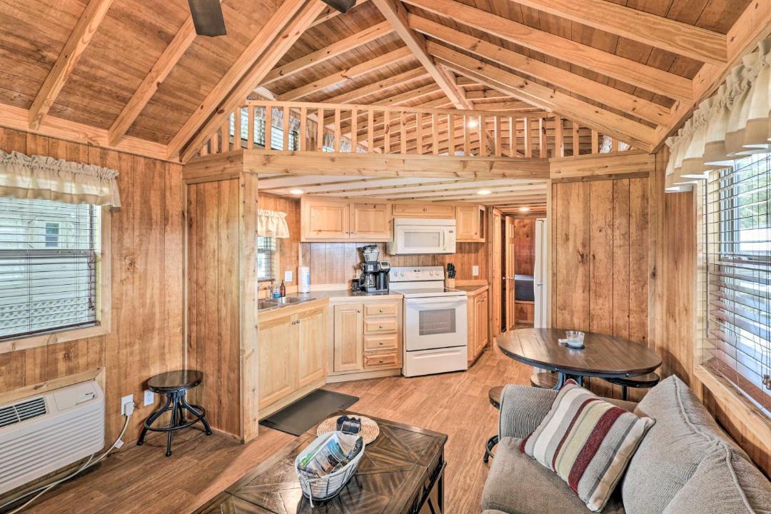 Photo of Livingroom in Steinhatchee