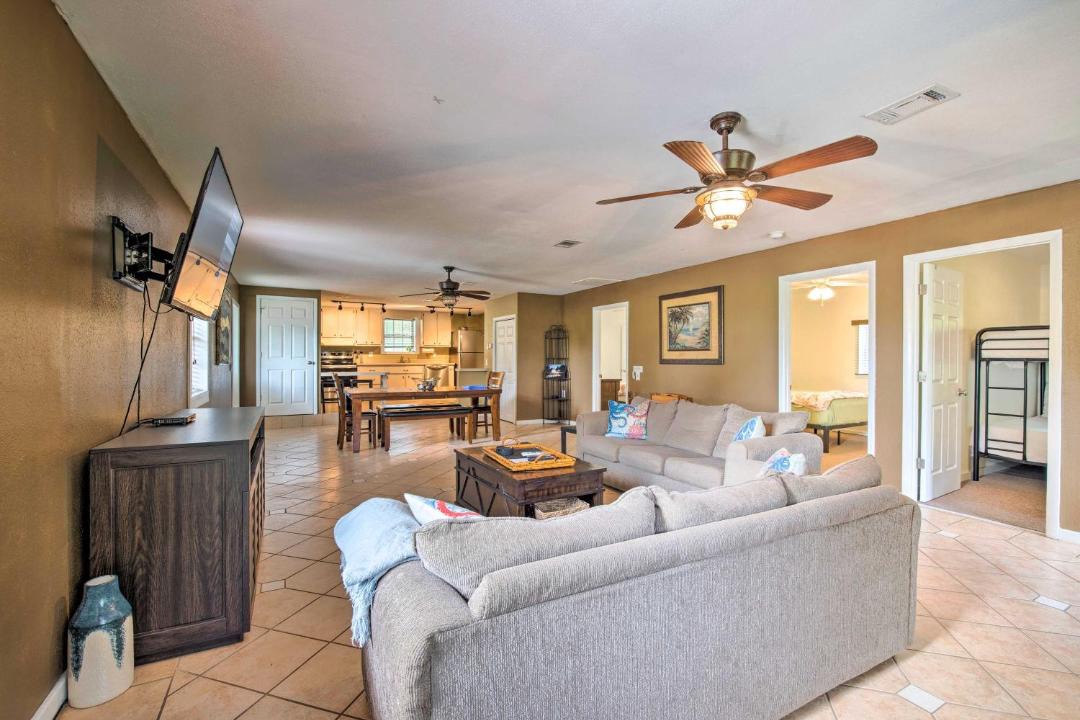 Photo of Livingroom in Steinhatchee