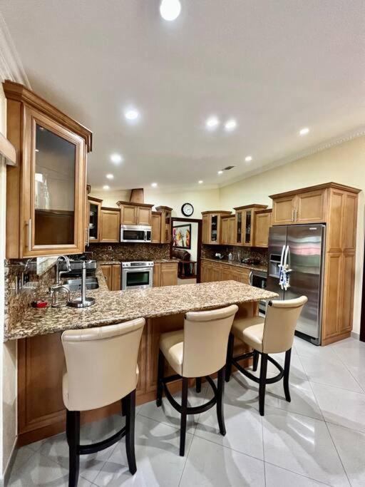Photo of Livingroom in Richmond West